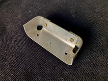 Load image into Gallery viewer, BVT0712001-1 Fitting Dorsal Fin AFT (185 only)
